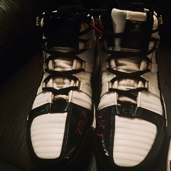 Nike zoom air lebron Remix sample 3 11 1 off whit - Picture 3 of 8